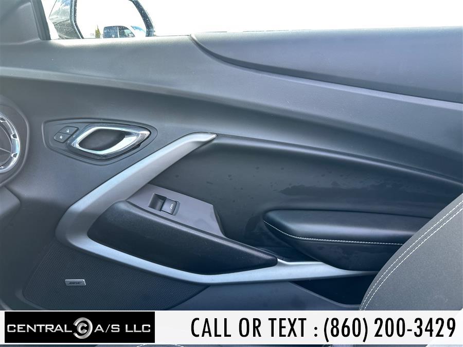 2017 Chevrolet Camaro 2dr Conv 1LT photo