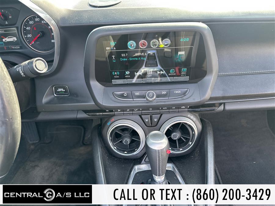 2017 Chevrolet Camaro 2dr Conv 1LT photo