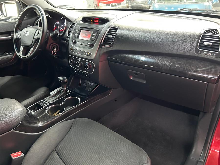 2014 Kia Sorento LX photo