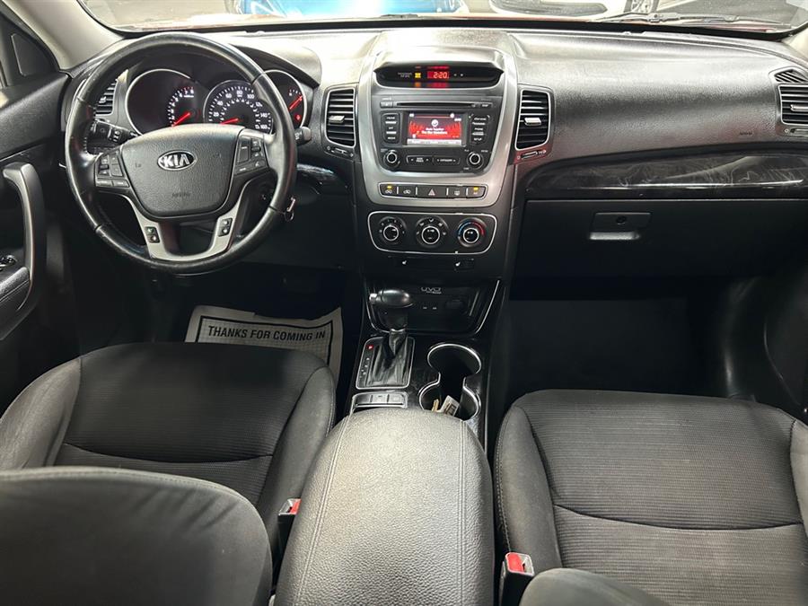 2014 Kia Sorento LX photo