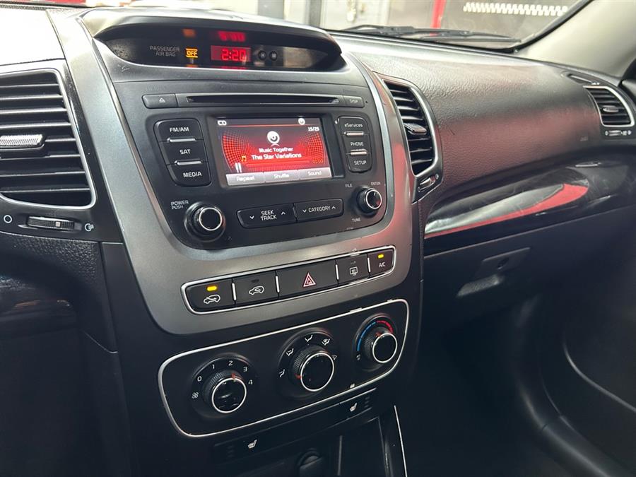 2014 Kia Sorento LX photo