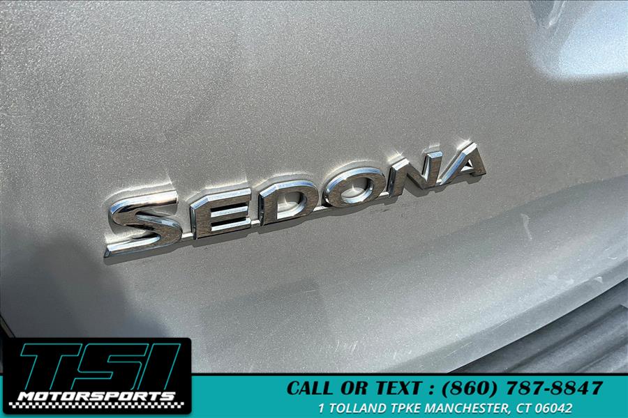 2014 Kia Sedona LX photo
