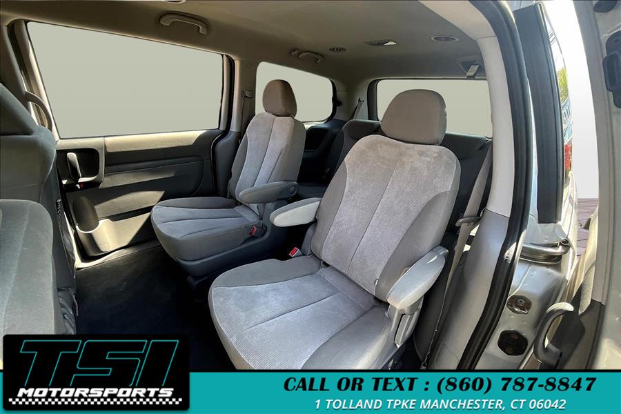 2014 Kia Sedona LX photo
