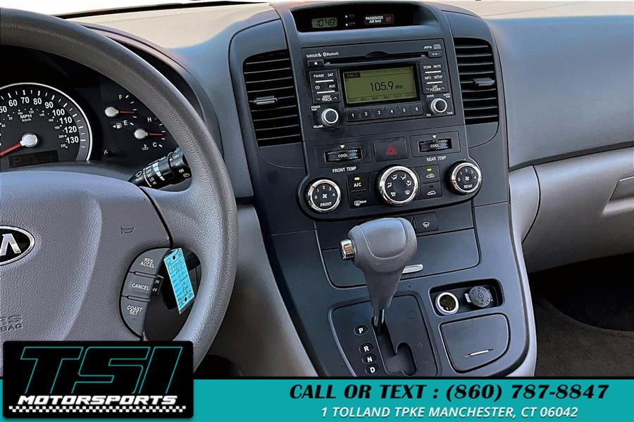2014 Kia Sedona LX photo