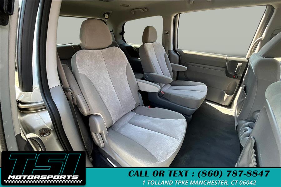 2014 Kia Sedona LX photo