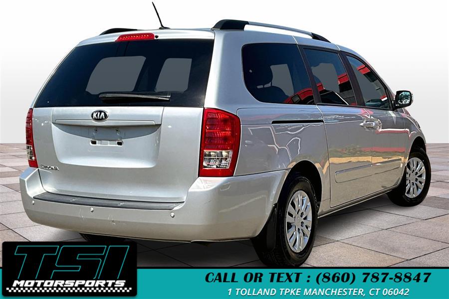 2014 Kia Sedona LX photo