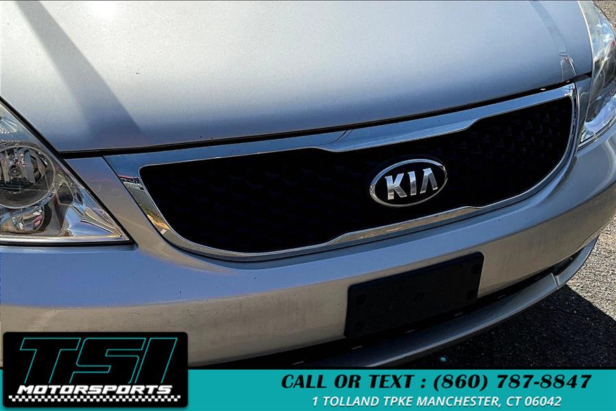 2014 Kia Sedona LX photo
