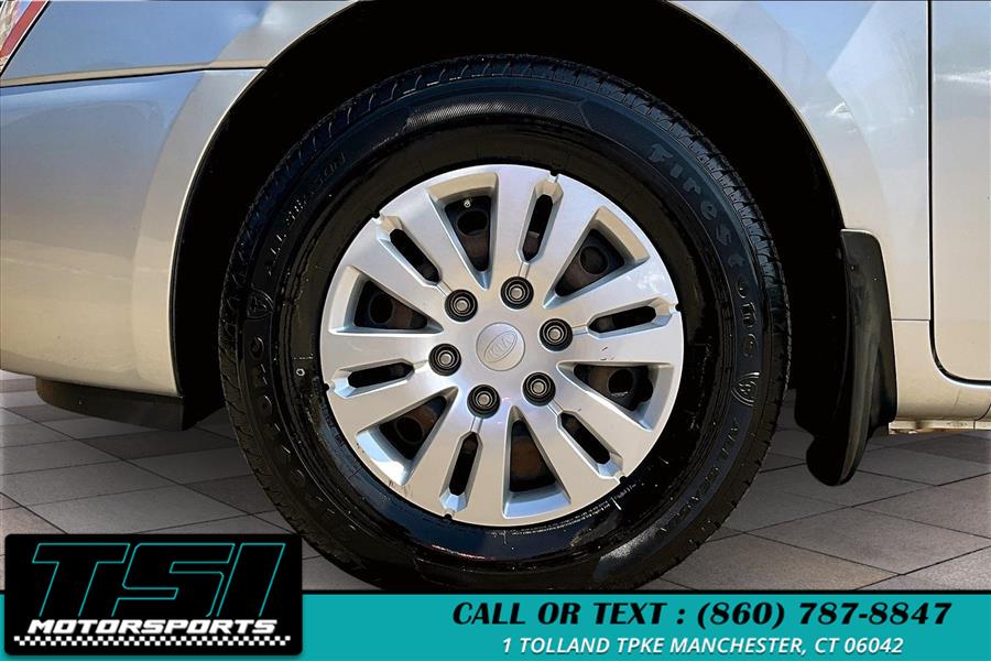 2014 Kia Sedona LX photo