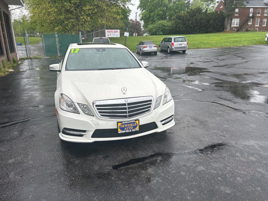 2012 Mercedes-Benz E-Class E350 4MATIC Luxury photo