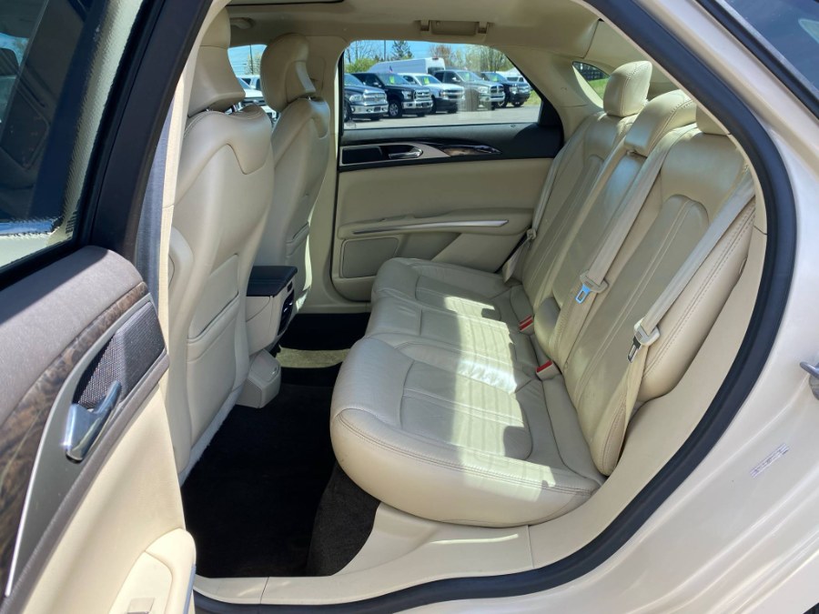 2015 Lincoln MKZ 4dr Sdn Hybrid FWD photo