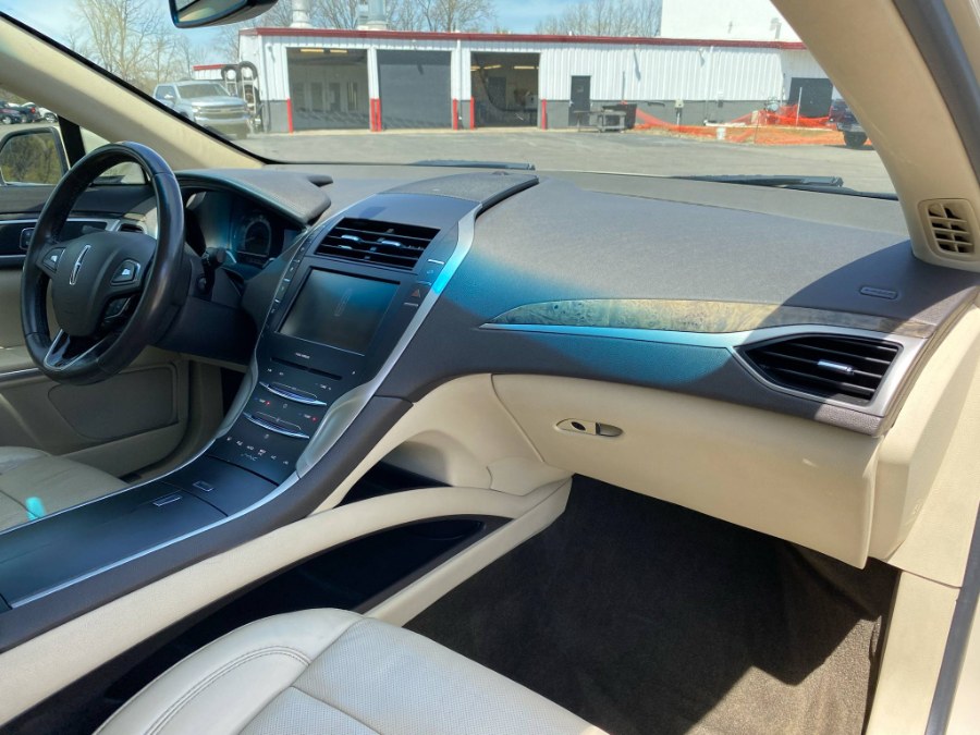 2015 Lincoln MKZ 4dr Sdn Hybrid FWD photo