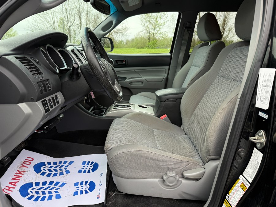 2014 Toyota Tacoma V6 photo