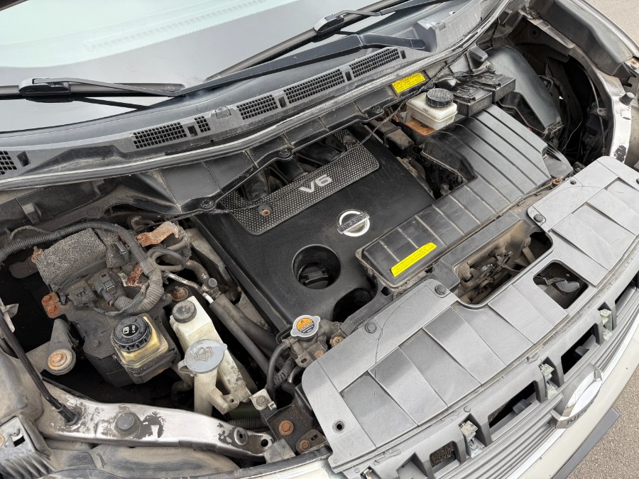 2011 Nissan Quest 3.5 S photo