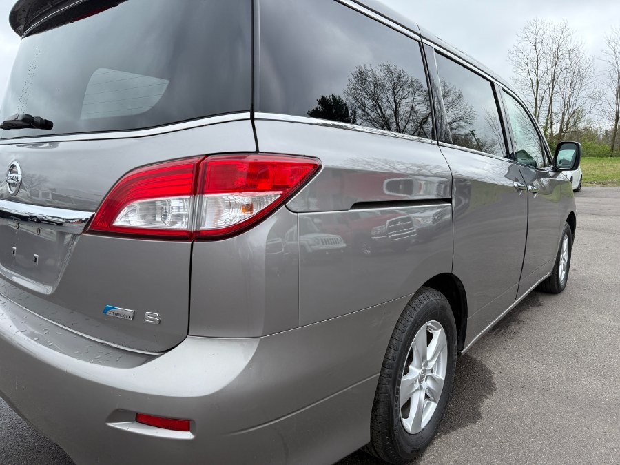 2011 Nissan Quest 3.5 S photo