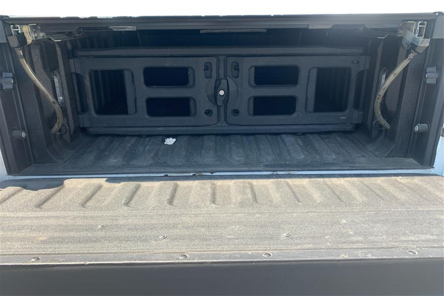 2017 RAM 1500 4WD Crew Cab 140.5