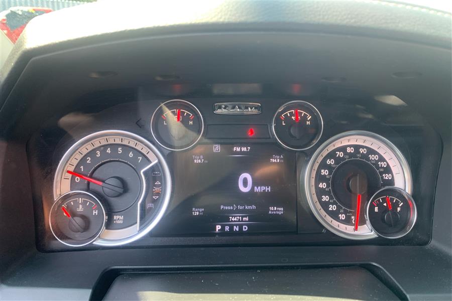 2017 RAM 1500 4WD Crew Cab 140.5