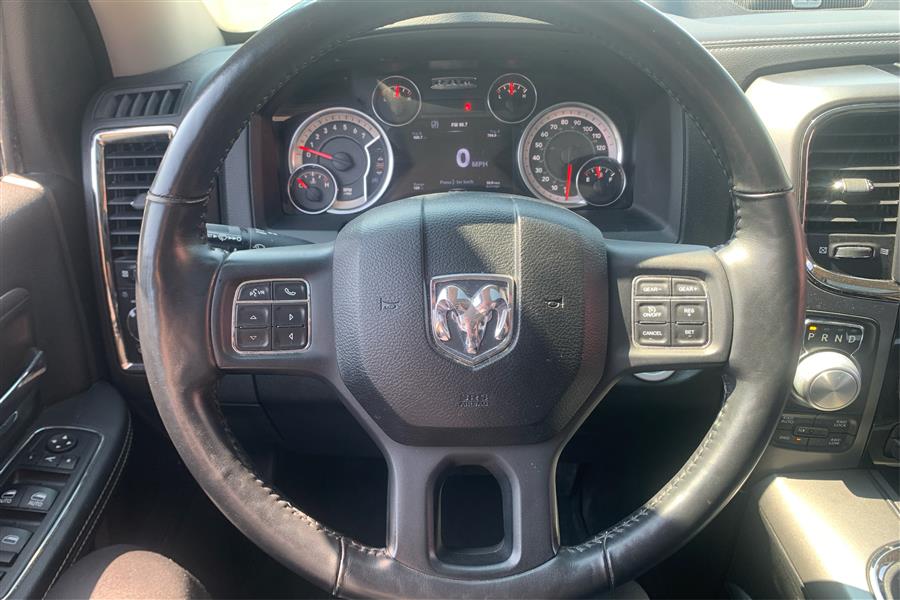 2017 RAM 1500 4WD Crew Cab 140.5