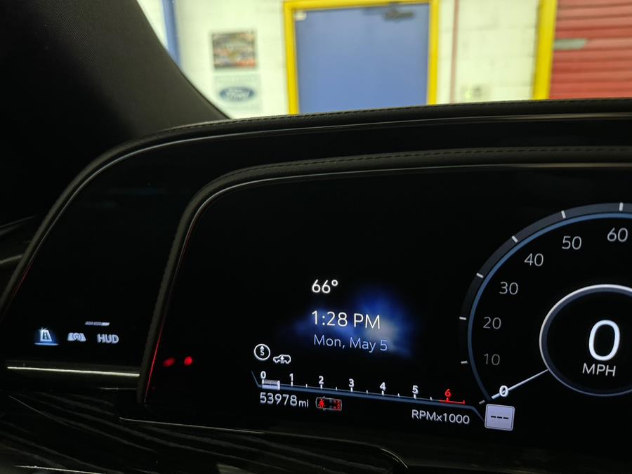 2022 Cadillac Escalade 4WD 4dr Sport photo