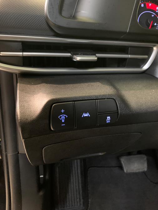 2022 Hyundai Elantra SEL IVT photo