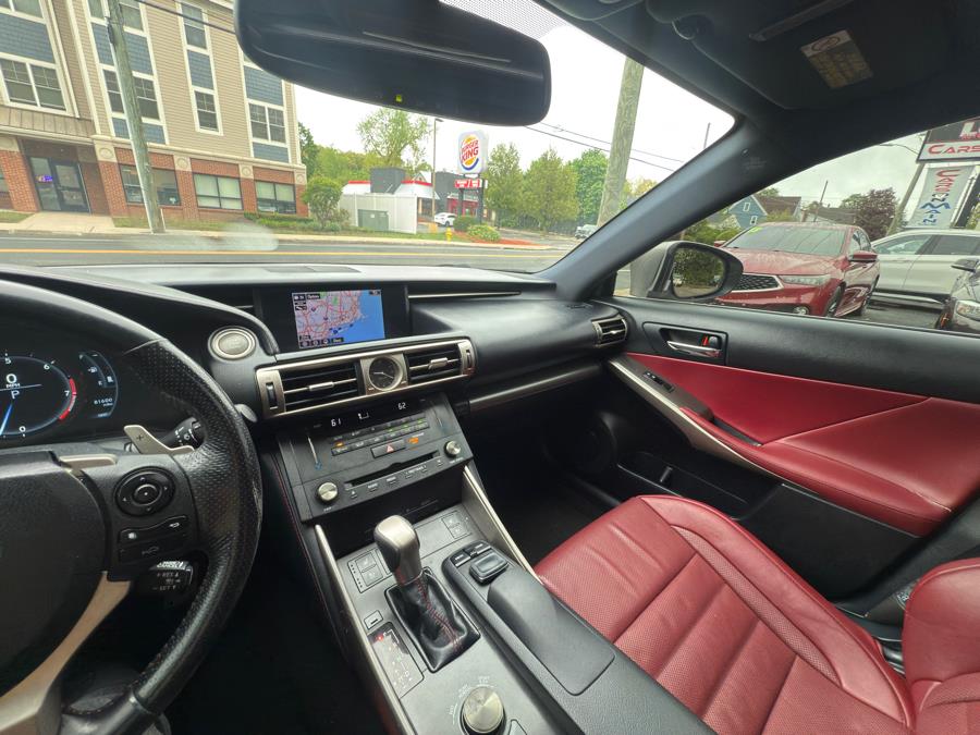 2016 Lexus IS 350 photo