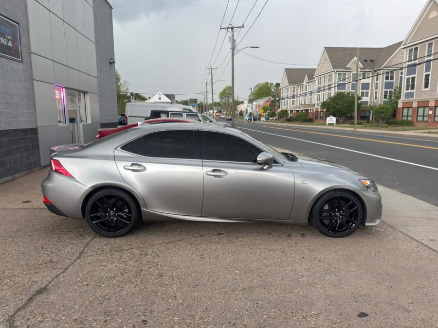 2016 Lexus IS 350 photo