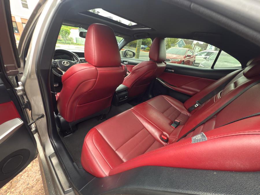 2016 Lexus IS 350 photo