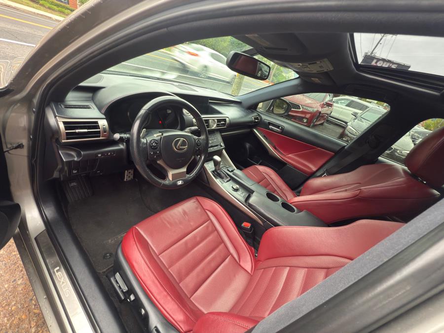 2016 Lexus IS 350 photo