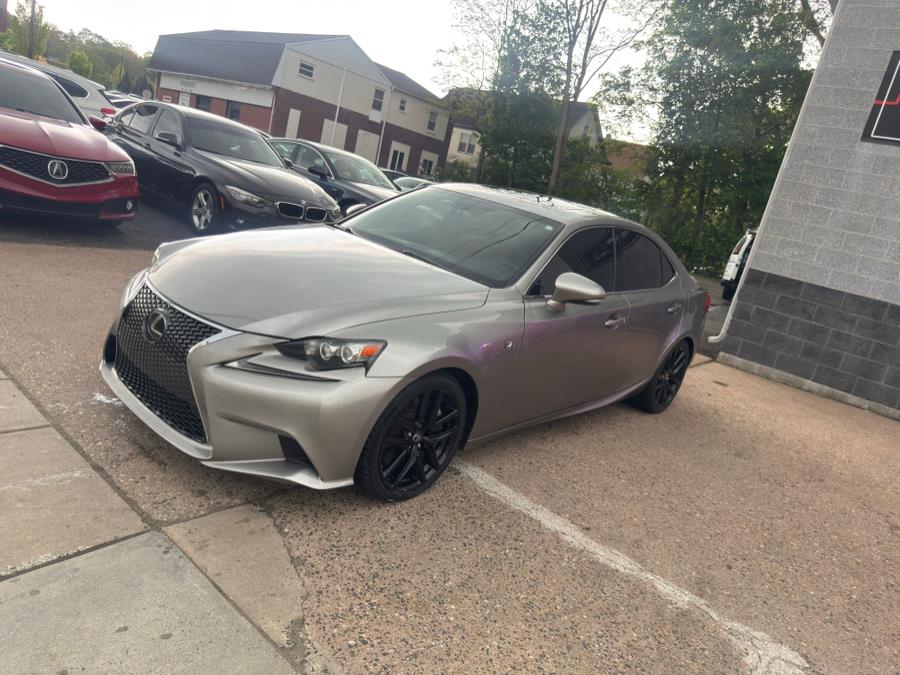 2016 Lexus IS 350 photo
