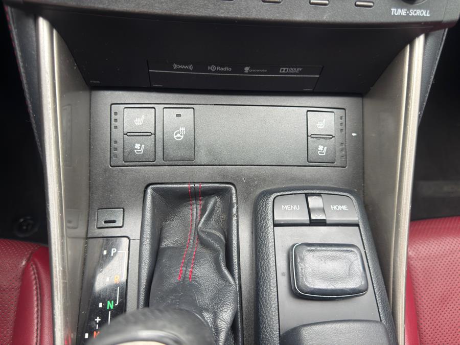 2016 Lexus IS 350 photo