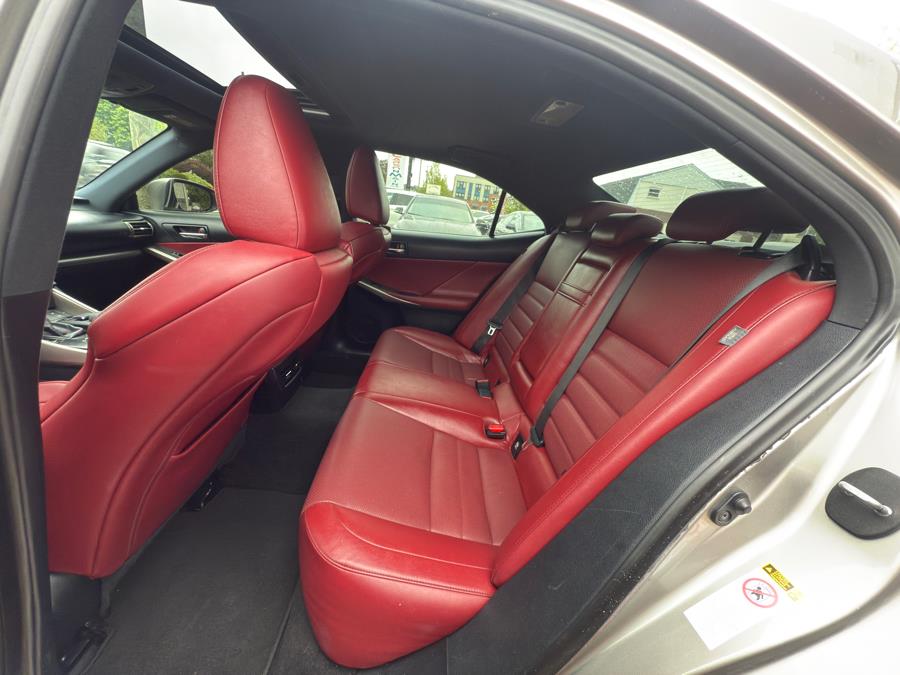 2016 Lexus IS 350 photo