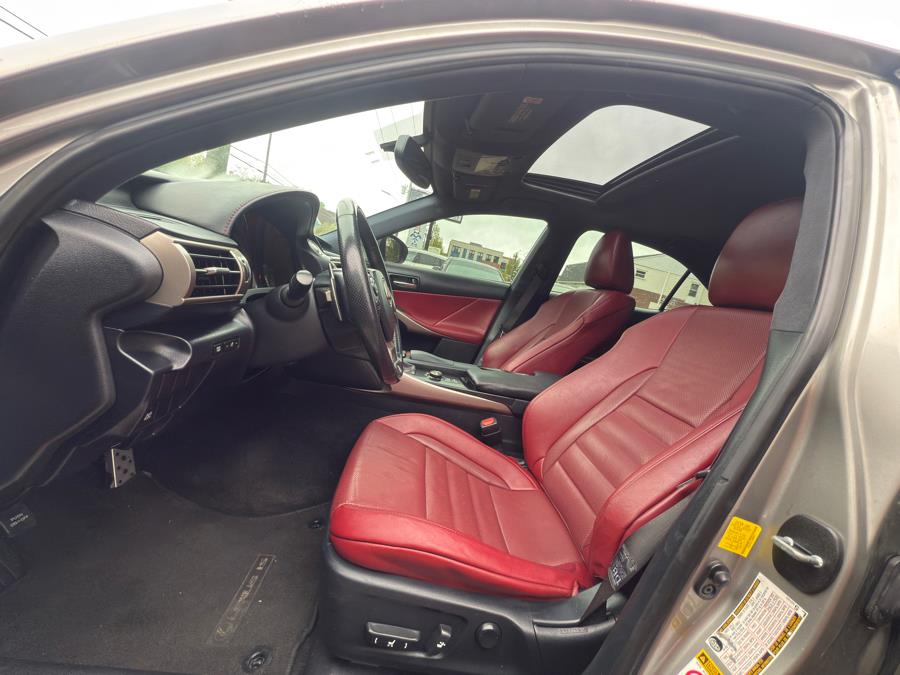 2016 Lexus IS 350 photo