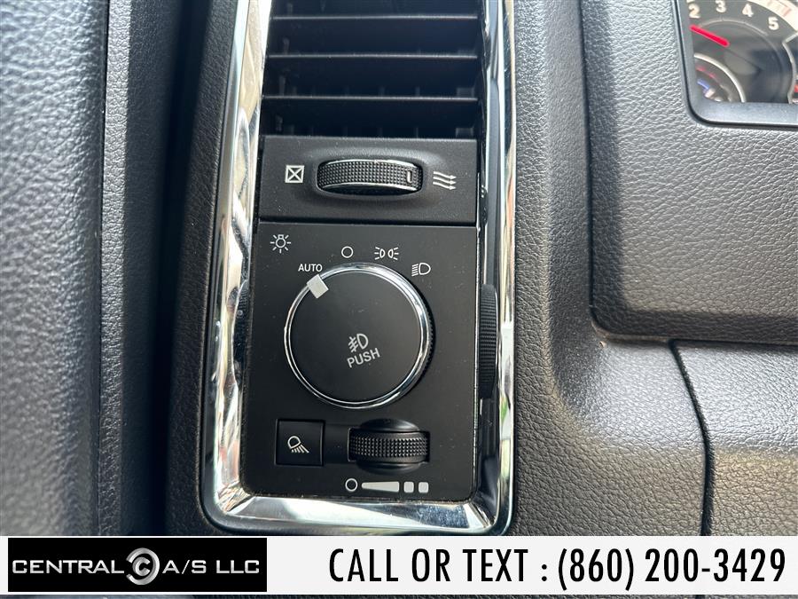 2018 RAM 1500 Laramie 4x4 Crew Cab 5''7