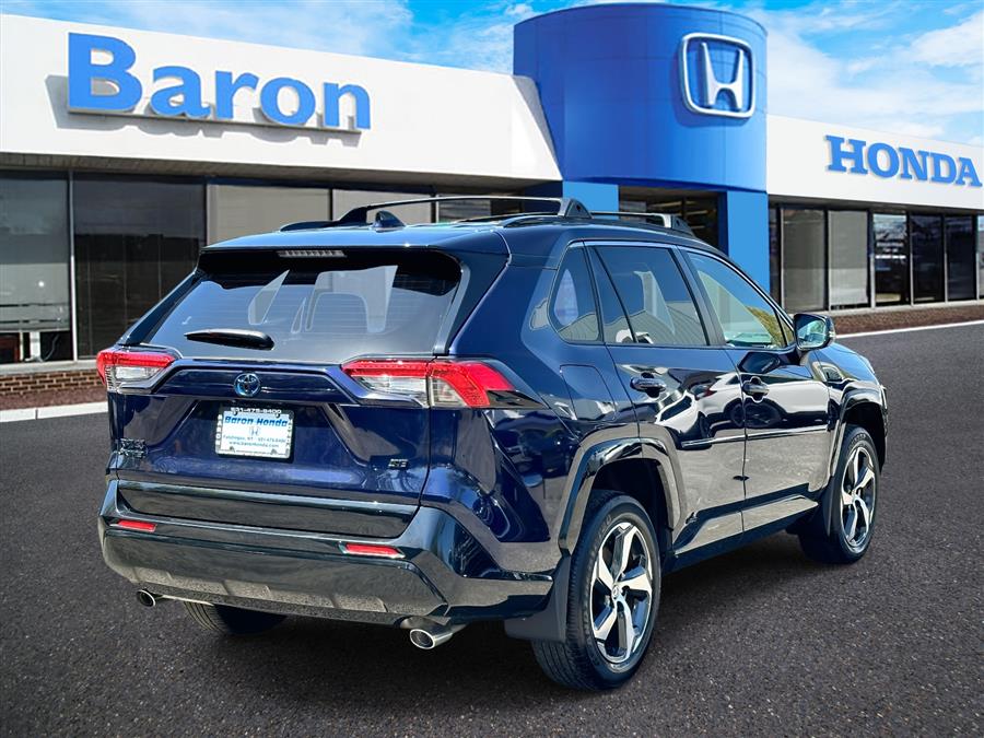 2022 Toyota RAV4 Prime SE photo