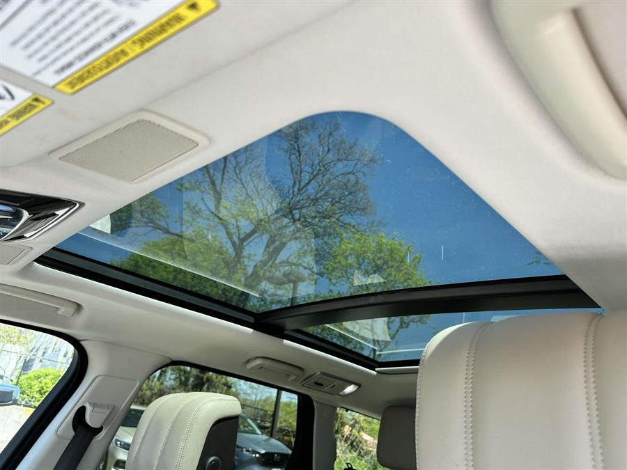 2019 Land Rover Range Rover Sport HSE photo