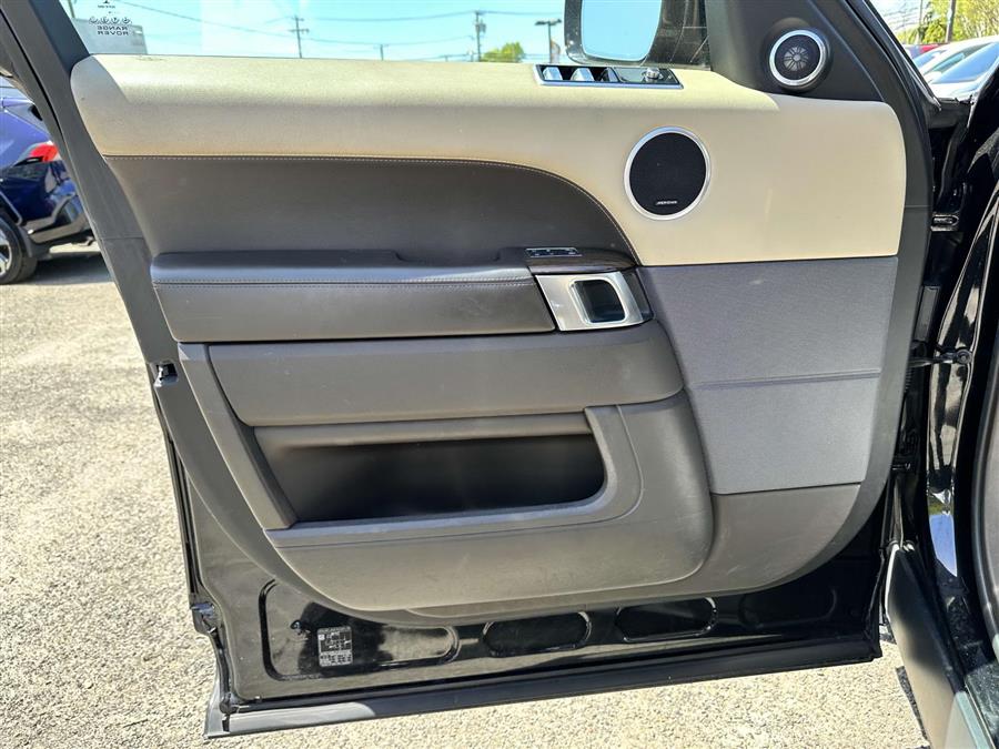 2019 Land Rover Range Rover Sport HSE photo