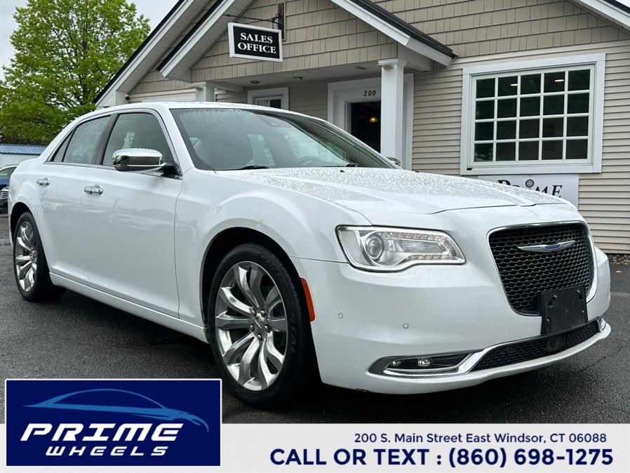 2018 Chrysler 300 Limited RWD photo