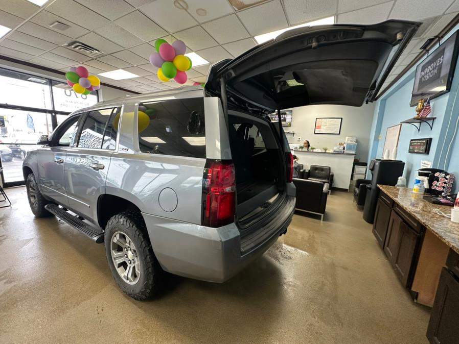 2018 Chevrolet Tahoe 4WD 4dr LT photo