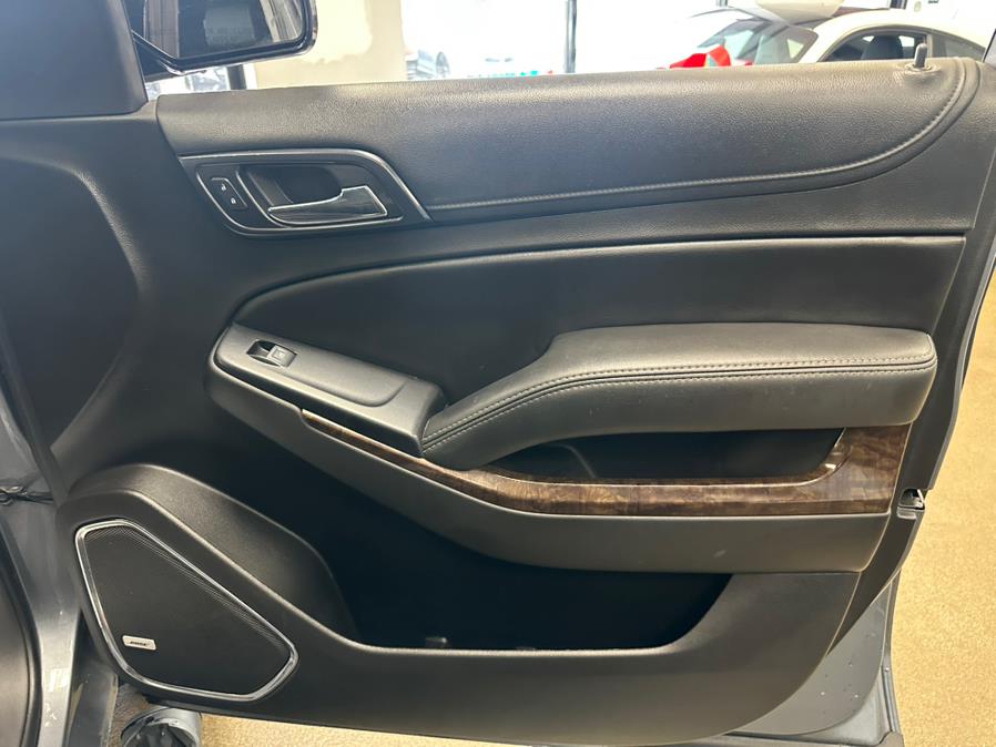 2018 Chevrolet Tahoe 4WD 4dr LT photo