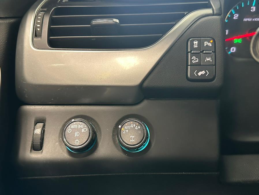 2018 Chevrolet Tahoe 4WD 4dr LT photo