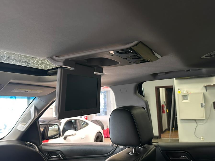 2018 Chevrolet Tahoe 4WD 4dr LT photo