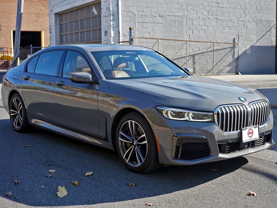 2022 BMW 7-Series 750i xDrive photo