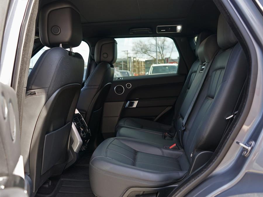 2020 Land Rover Range Rover Sport HSE photo
