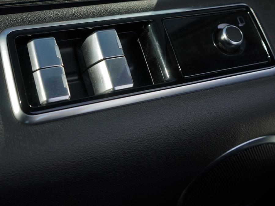 2020 Land Rover Range Rover Sport HSE photo
