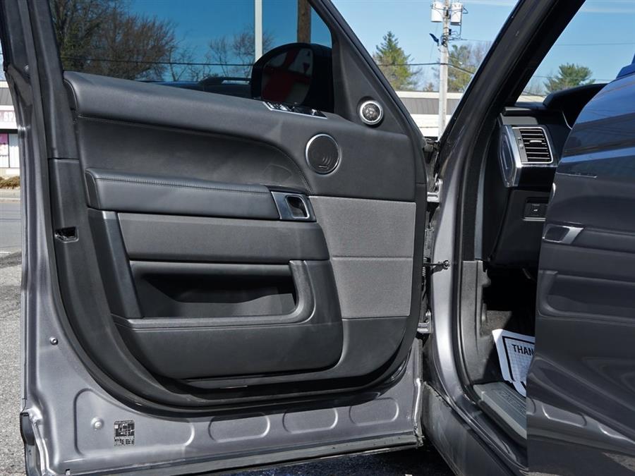 2020 Land Rover Range Rover Sport HSE photo