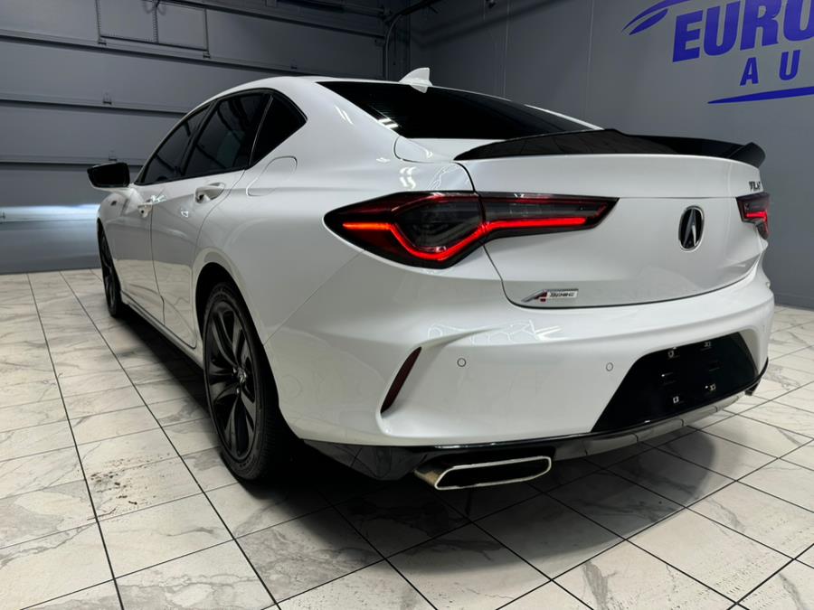2022 Acura TLX FWD w/A-Spec Package photo