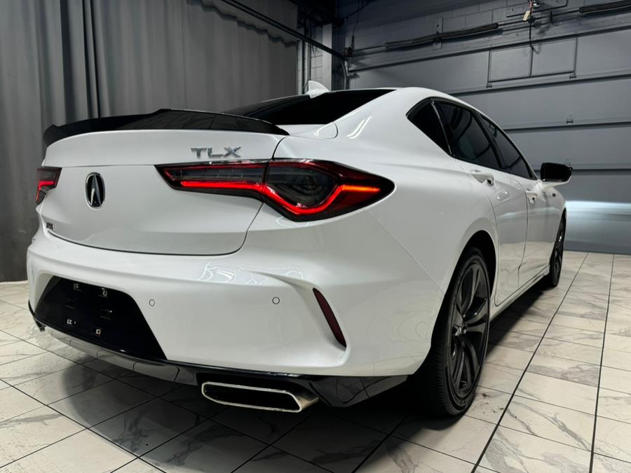 2022 Acura TLX FWD w/A-Spec Package photo