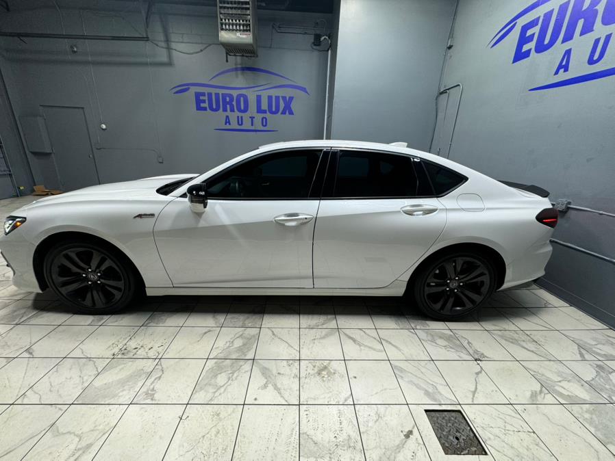 2022 Acura TLX FWD w/A-Spec Package photo
