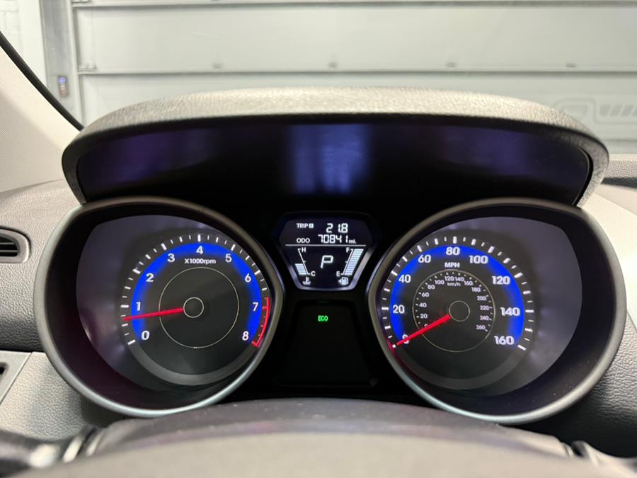 2013 Hyundai Elantra GLS photo