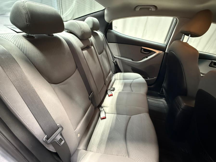 2013 Hyundai Elantra GLS photo