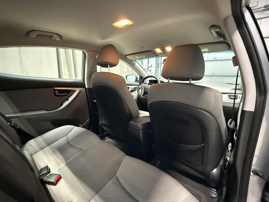 2013 Hyundai Elantra GLS photo